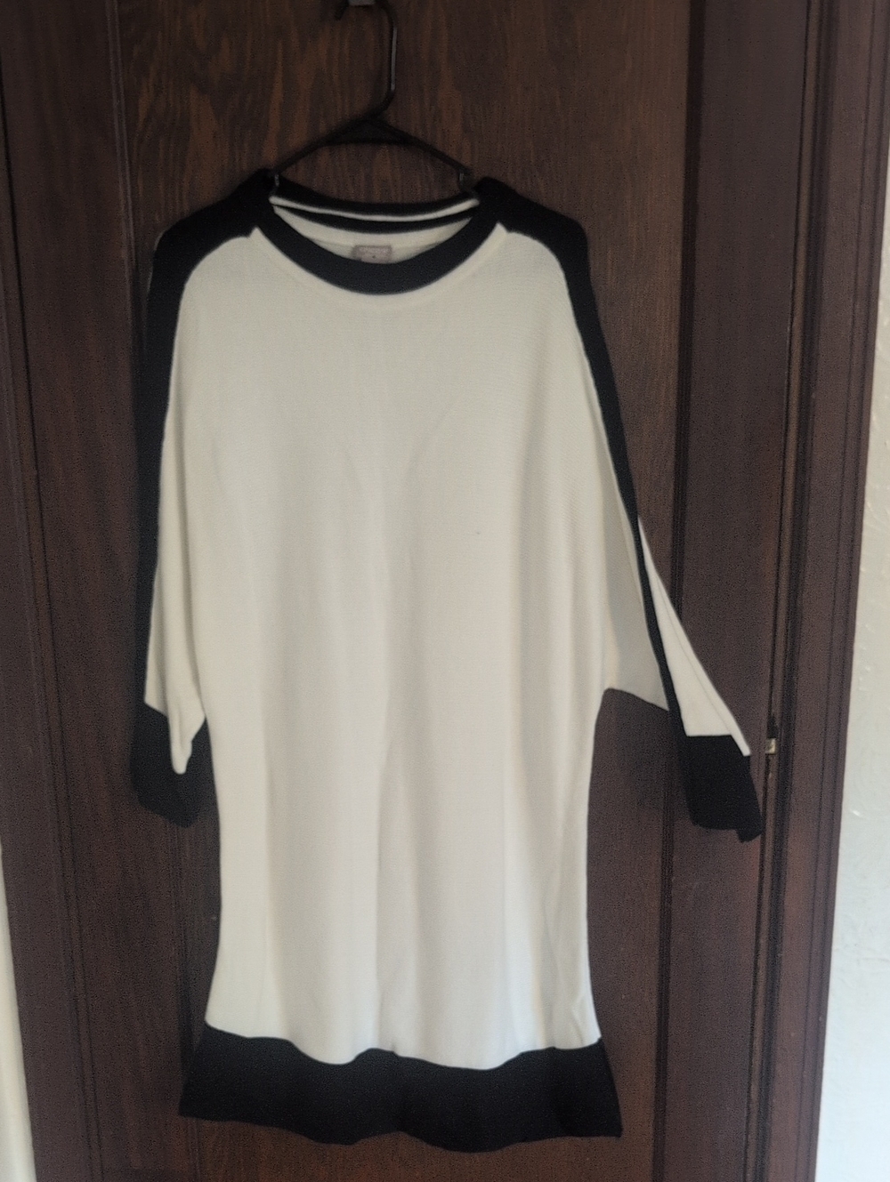 Chico's Black & White Raglan Crewneck Tunic